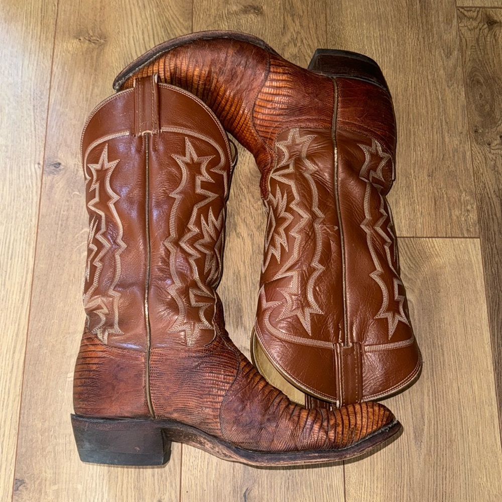 Men’s vintage Tony Lama cowboy boots size 9.5